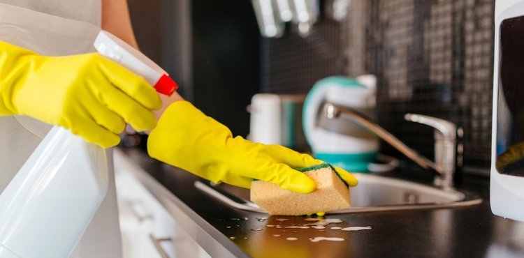 cleaning kitchen services